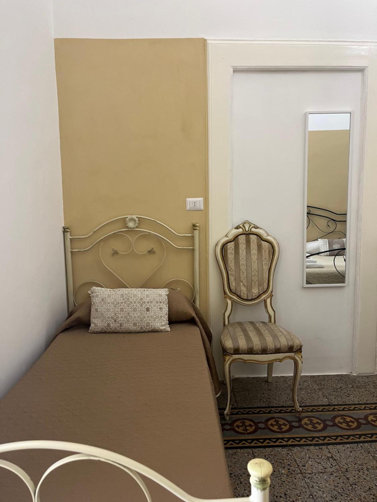 B&B Chimera Бари Экстерьер фото